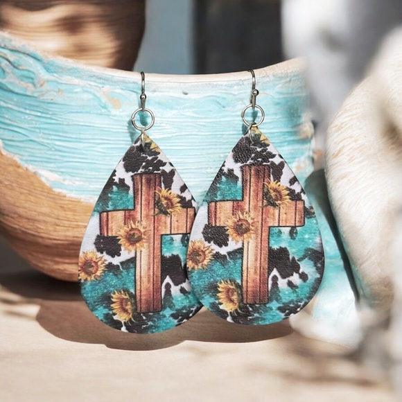 5 For $25💫 Groovy Hippie Boho Teardrop Dangles Earrings - Picture 1 of 3